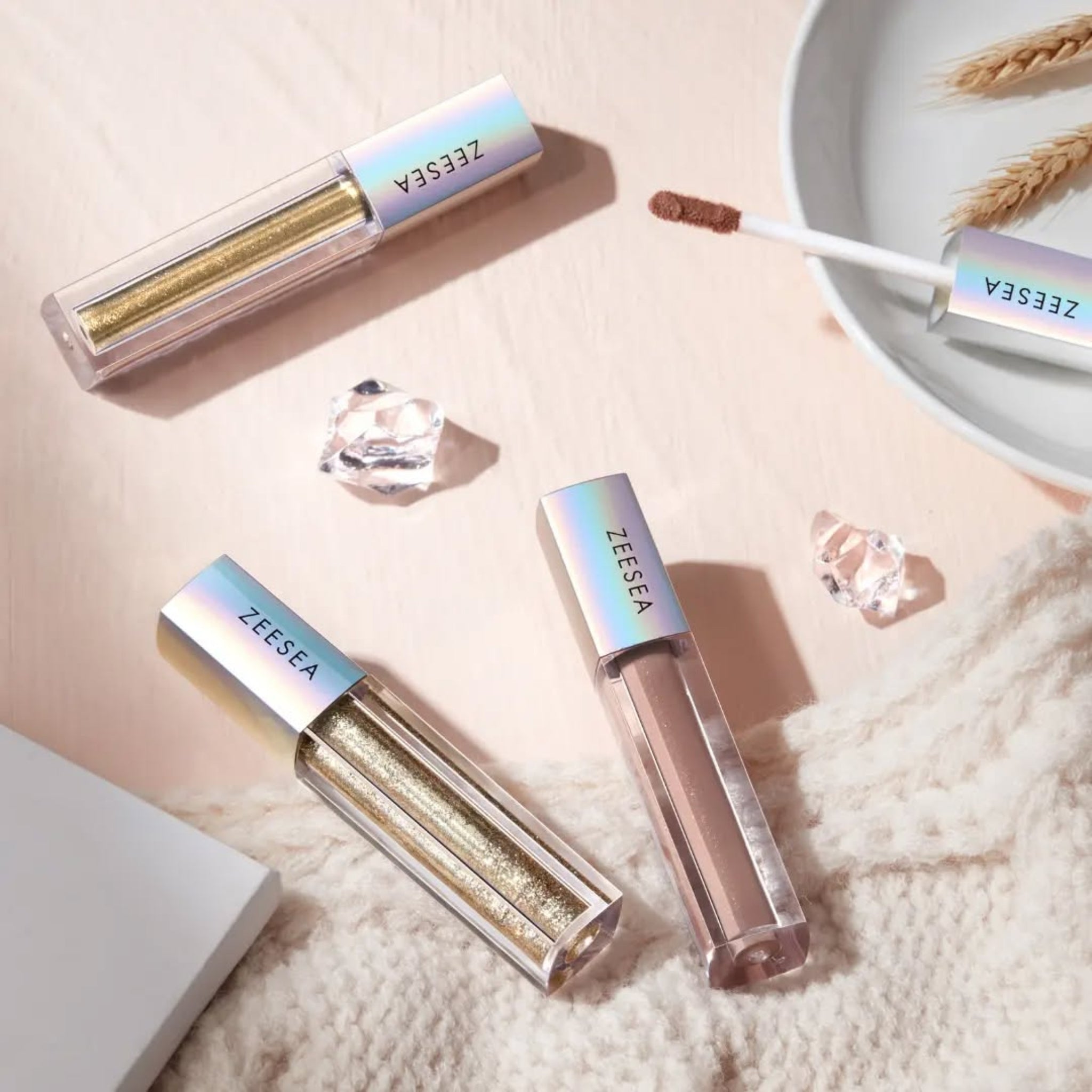 ZEESEA Glitter Galaxy Colored Liquid Eyeshadow #BR03 Goldfish